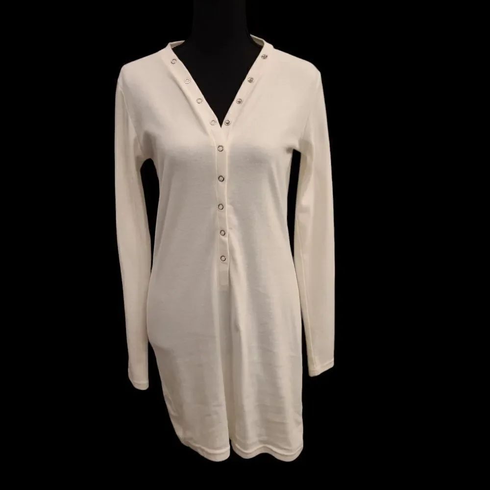 W[d^blju:]  junior sz XL sleep shirt